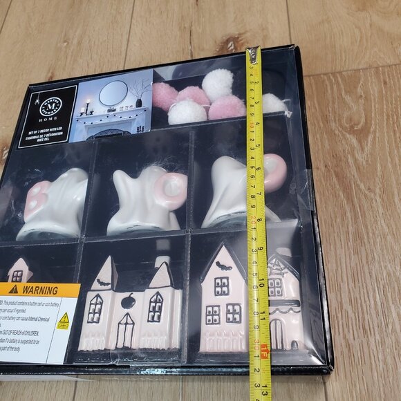 Martha Stewart LED Halloween Pink Haunted House Ghosts Pompom Garland 7pc Set - Picture 10 of 12